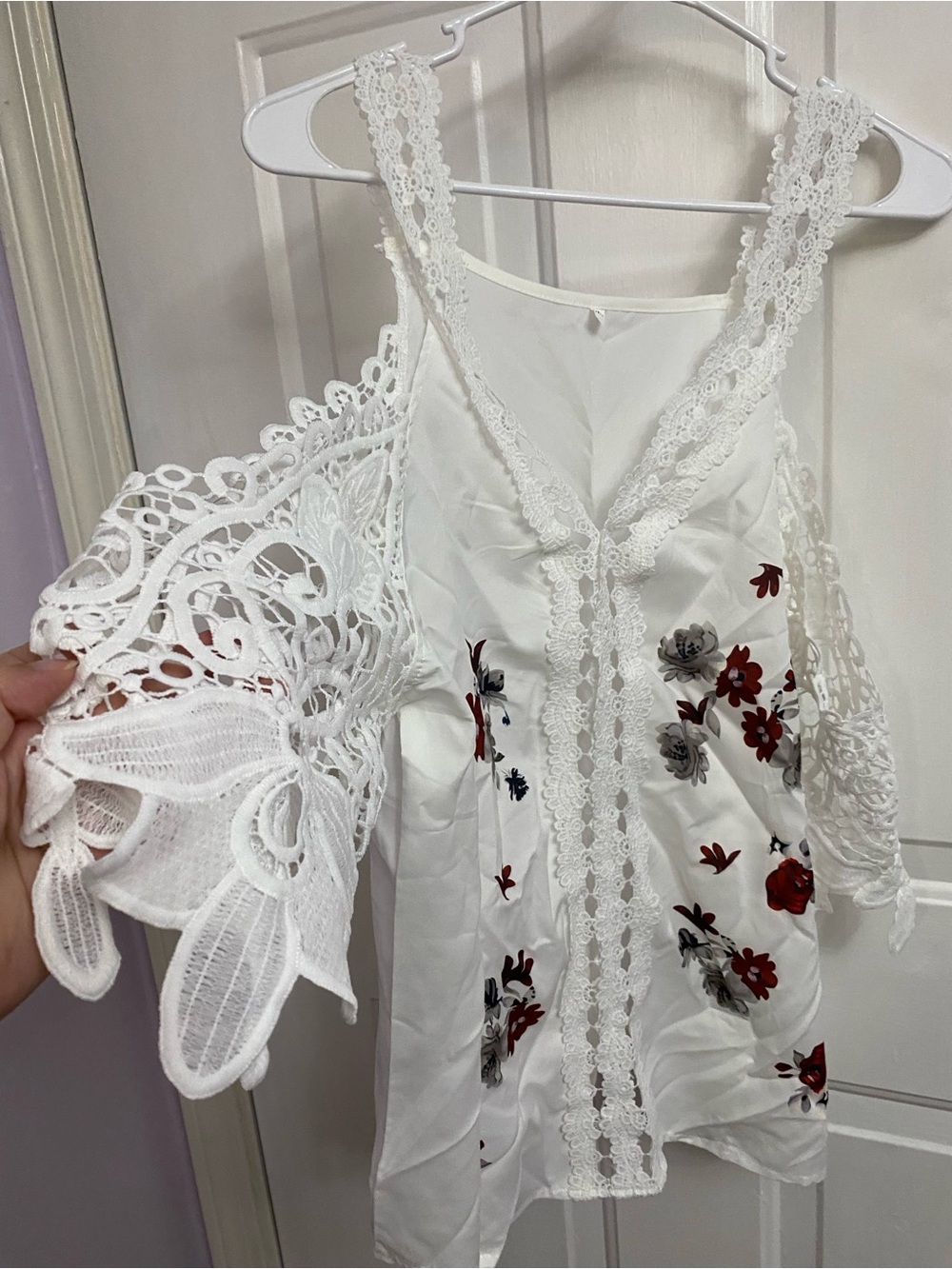 White Lace Cold-Shoulder Floral Women’s Top, XL